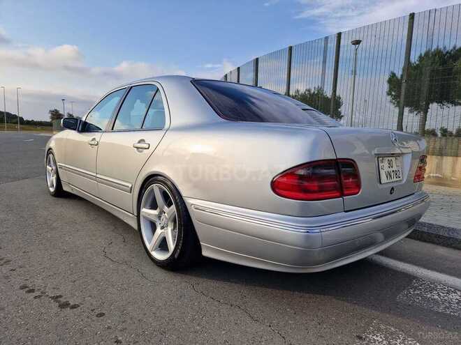 Mercedes E 320 2001, 220,000 km - 3.2 l - Bakı