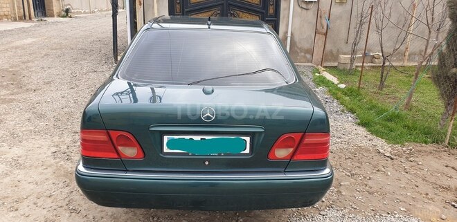 Mercedes E 230 1997, 234,000 km - 2.3 l - Bakı
