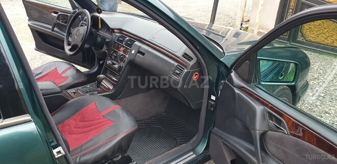 Mercedes E 230 1997, 234,000 km - 2.3 l - Bakı