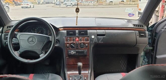 Mercedes E 230 1997, 234,000 km - 2.3 l - Bakı