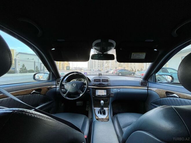 Mercedes E 220 2004, 495,000 km - 2.2 л - Bakı