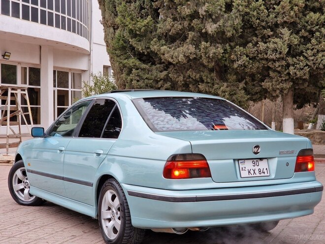 BMW 528 1998, 296,580 km - 2.8 l - Bakı