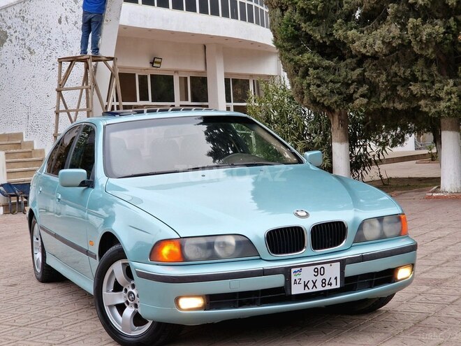 BMW 528 1998, 296,580 km - 2.8 l - Bakı