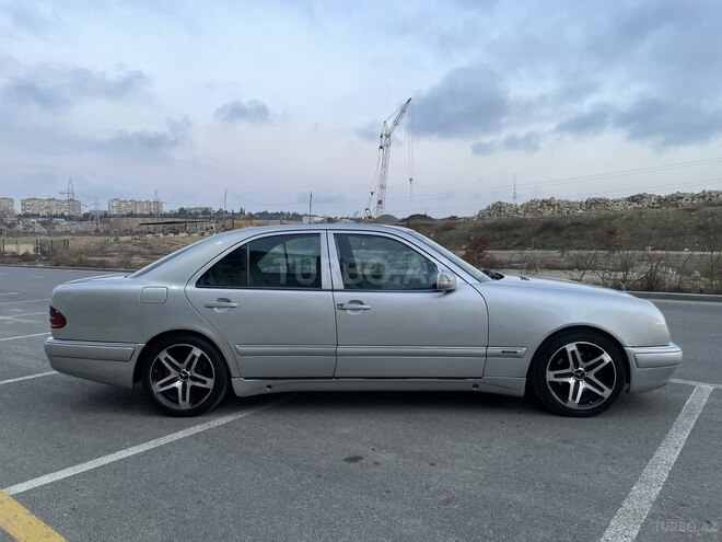 Mercedes E 300 1998, 306,000 km - 3.0 l - Bakı