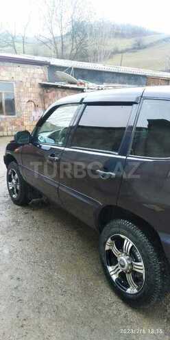 Chevrolet Niva 2005, 175,095 km - 1.7 l - Quba