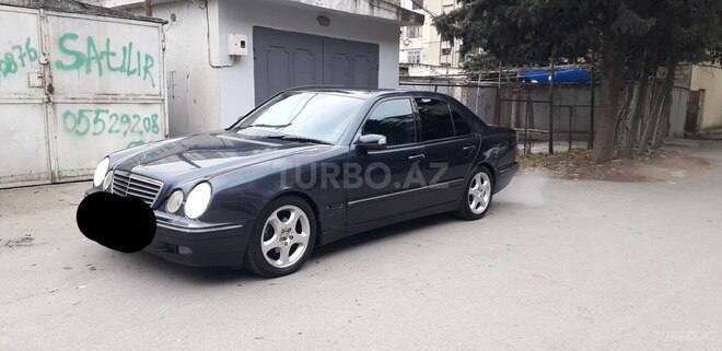 Mercedes E 240 2001, 242,300 km - 2.4 l - Bakı