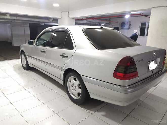 Mercedes C 240 1999, 279,000 km - 2.4 л - Bakı