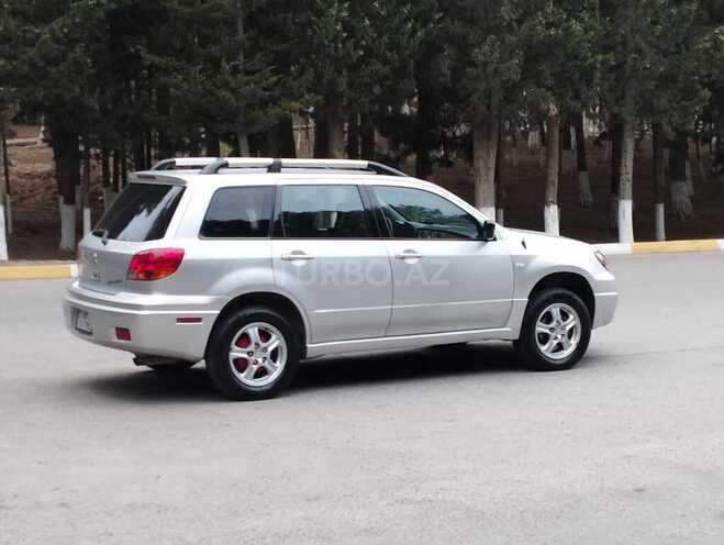 Mitsubishi Outlander 2003, 221,000 km - 2.4 l - Sumqayıt