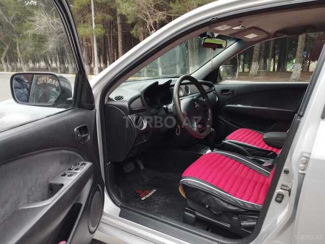 Mitsubishi Outlander 2003, 221,000 km - 2.4 l - Sumqayıt