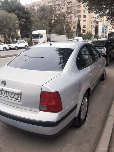 Volkswagen Passat 1997, 340,000 km - 1.6 l - Bakı