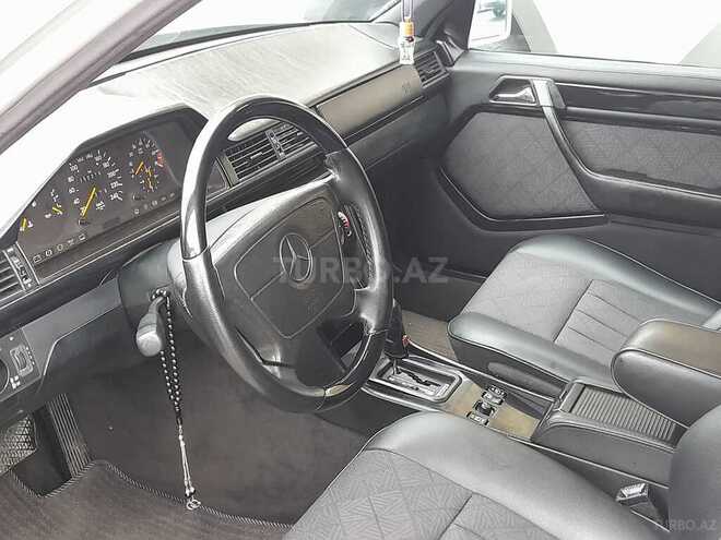 Mercedes E 220 1994, 416,000 km - 2.2 l - Bakı