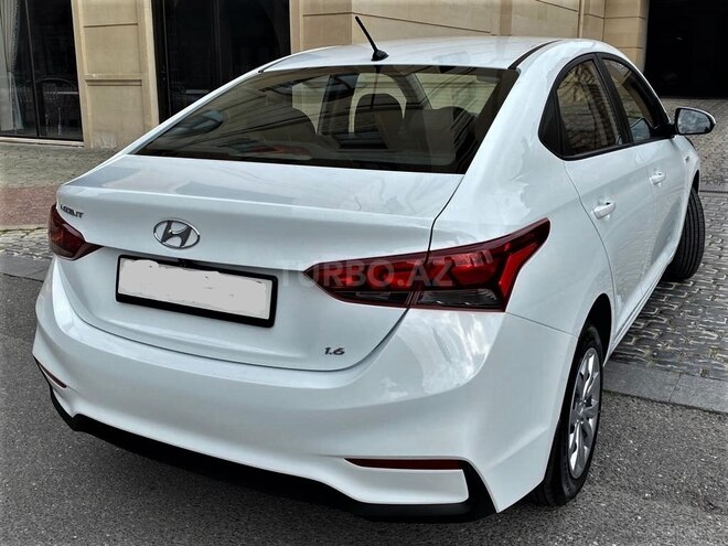 Hyundai Accent 2018, 82,000 km - 1.6 l - Bakı