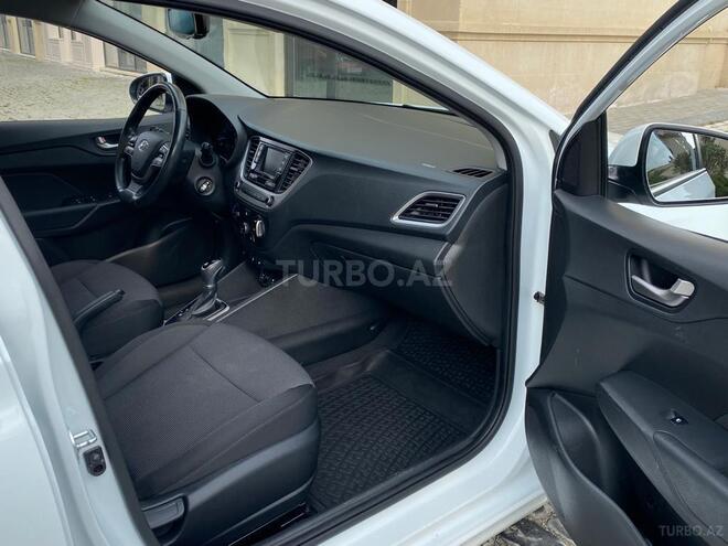 Hyundai Accent 2018, 82,000 km - 1.6 l - Bakı