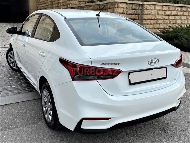 Hyundai Accent 2018, 82,000 km - 1.6 l - Bakı