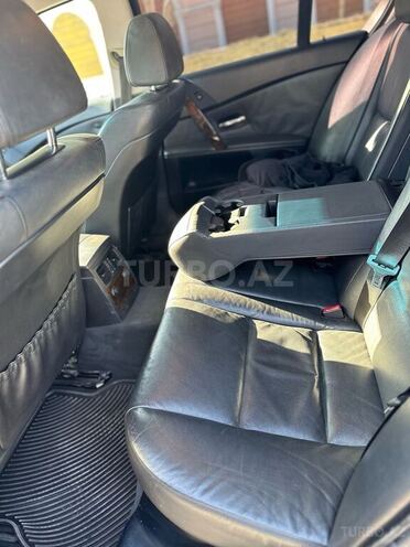 BMW 525 2006, 300,500 km - 2.5 l - Bakı