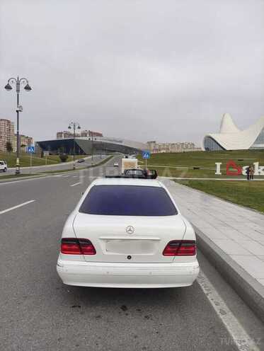 Mercedes E 320 1999, 365,000 km - 3.2 l - Bakı