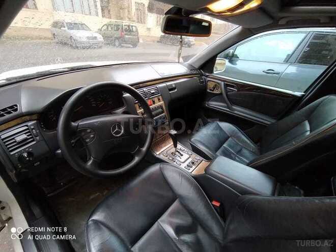 Mercedes E 320 1999, 365,000 km - 3.2 l - Bakı