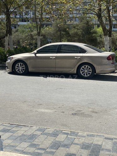 Volkswagen Passat 2017, 106,000 km - 1.8 l - Bakı