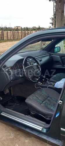 Mercedes E 230 1998, 420,000 km - 2.3 l - Astara