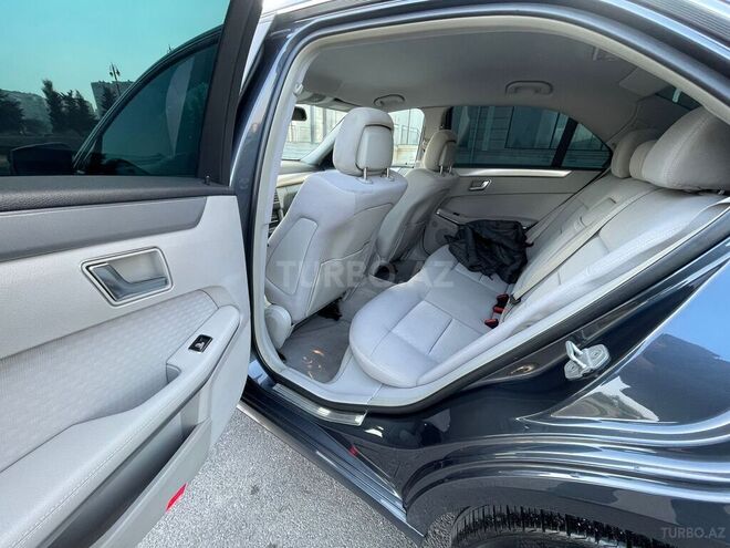 Mercedes E 220 2011, 298,000 km - 2.2 л - Bakı