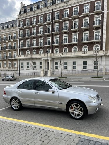Mercedes C 240 2001, 340,000 km - 2.4 л - Bakı