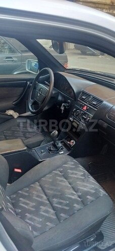 Mercedes C 200 2000, 330,000 km - 2.0 л - Bakı