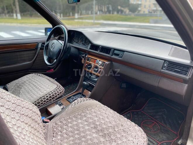 Mercedes E 250 1988, 456,000 km - 2.5 л - Bakı