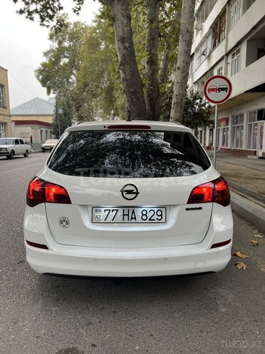 Opel Astra 2012, 304,000 km - 1.3 l - Göyçay