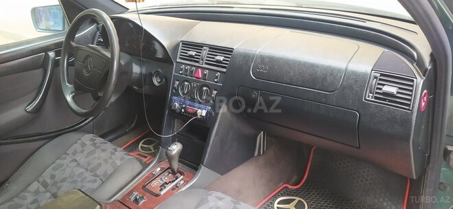 Mercedes C 200 1997, 323,135 km - 2.0 л - Bakı