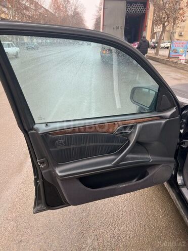 Mercedes E 270 2000, 380,000 km - 2.7 l - Mingəçevir