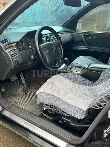 Mercedes E 270 2000, 380,000 km - 2.7 l - Mingəçevir