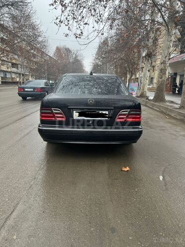 Mercedes E 270 2000, 380,000 km - 2.7 l - Mingəçevir
