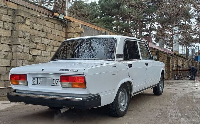 LADA (VAZ) 2107 2009, 133,000 km - 1.6 л - Bakı