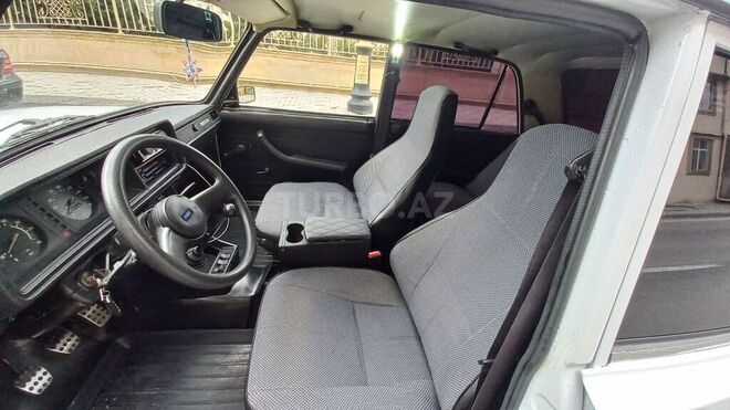 LADA (VAZ) 2107 2009, 133,000 km - 1.6 л - Bakı