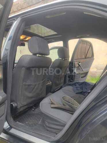 Mercedes E 240 2000, 320,000 km - 2.4 l - Bakı