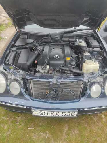 Mercedes E 240 2000, 320,000 km - 2.4 l - Bakı