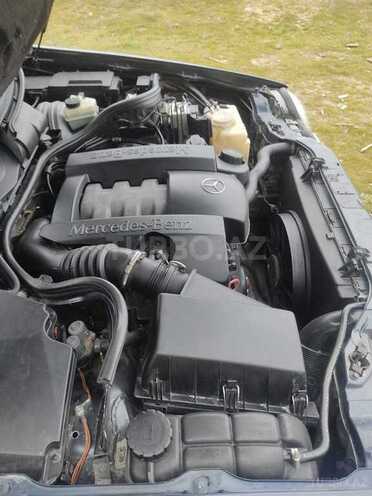 Mercedes E 240 2000, 320,000 km - 2.4 l - Bakı