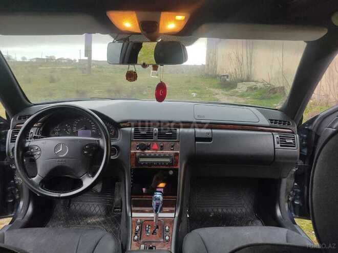 Mercedes E 240 2000, 320,000 km - 2.4 l - Bakı