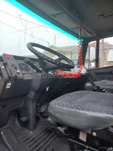 Mercedes Atego 814 1997, 450,000 km - 4.3 l - Saatlı