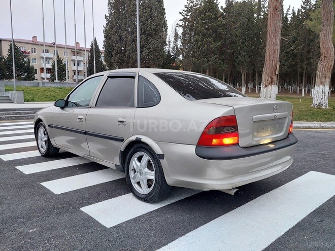 Opel Vectra 1996, 291,809 km - 1.8 л - Sumqayıt