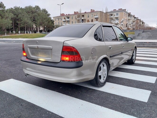 Opel Vectra 1996, 291,809 km - 1.8 л - Sumqayıt