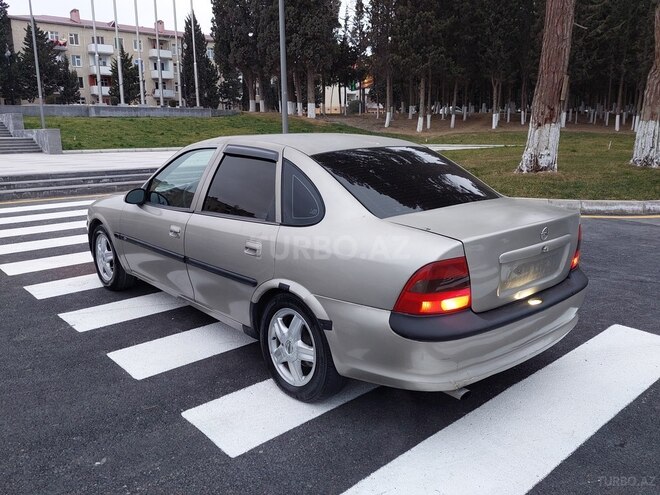 Opel Vectra 1996, 291,809 km - 1.8 л - Sumqayıt
