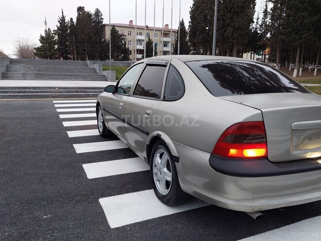 Opel Vectra 1996, 291,809 km - 1.8 л - Sumqayıt
