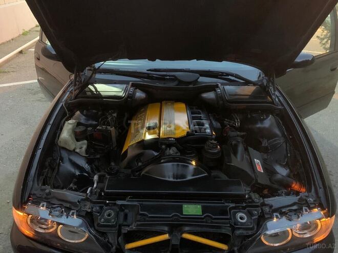 BMW 528 2000, 293,000 km - 2.8 l - Bakı