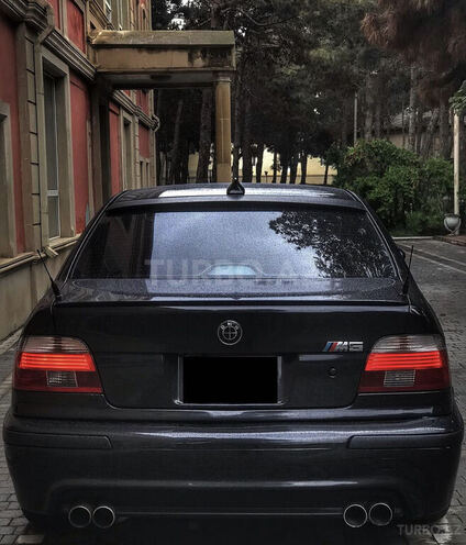 BMW 528 2000, 293,000 km - 2.8 l - Bakı