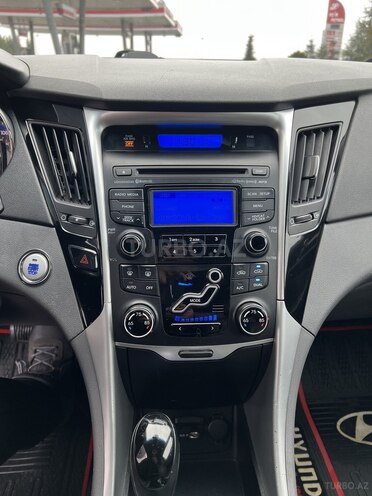 Hyundai Sonata 2013, 136,794 km - 2.0 л - Qəbələ