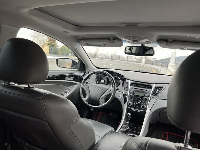 Hyundai Sonata 2013, 136,794 km - 2.0 л - Qəbələ