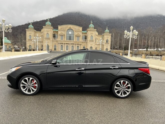 Hyundai Sonata 2013, 136,794 km - 2.0 л - Qəbələ