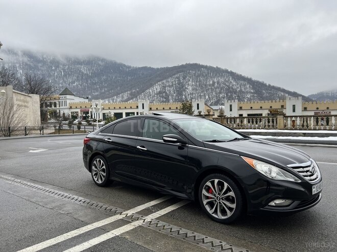 Hyundai Sonata 2013, 136,794 km - 2.0 л - Qəbələ