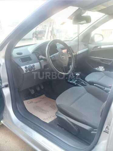 Opel Astra 2010, 110,000 km - 1.4 л - Sumqayıt